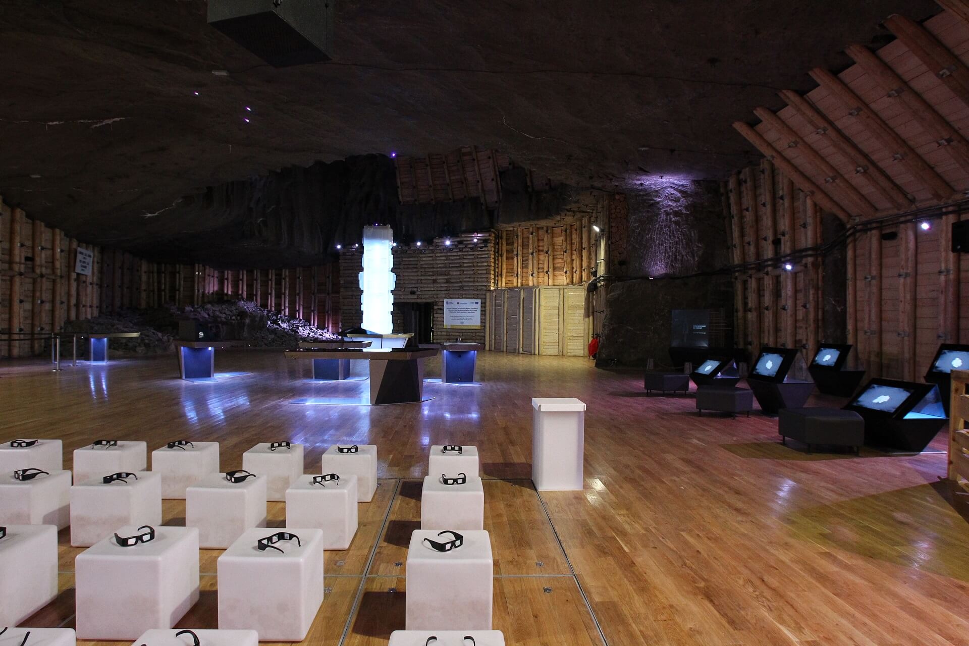 ekspozycja multimedialna w komorach Lill Górna i Kazanów