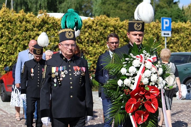 Zarząd Kopalni Soli "Wieliczka" S.A. składa wiązankę kwiatów