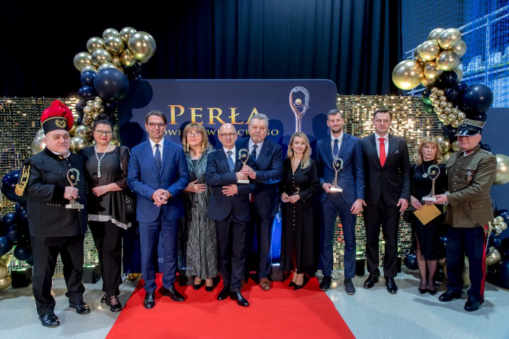 Pamiątkowe zdjęcie laureatów