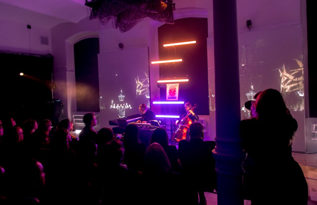 Występ artystyczny uświetniający galę