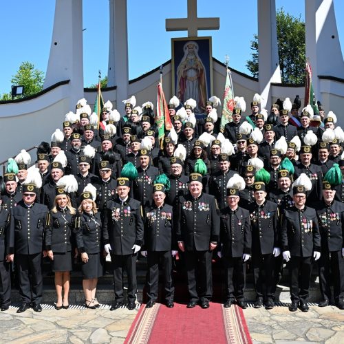 Górnicy z Wieliczki i Bochni wspólnie pielgrzymowali do grobu św. Kingi